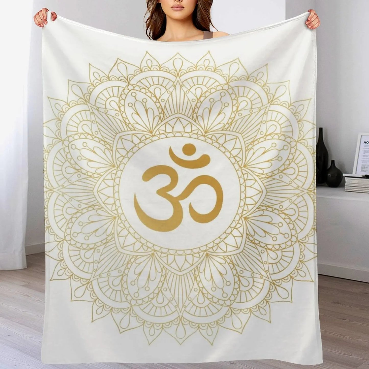 Goldene Mandala-Decke mit Reiki Om-Symbol